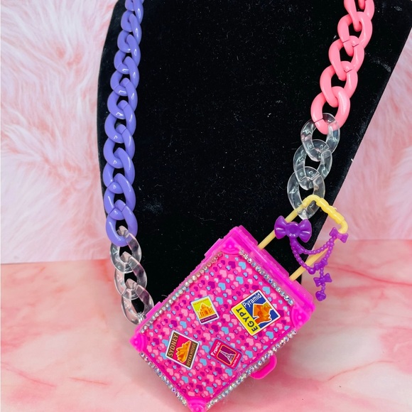 Barbie necklace - Picture 6 of 9